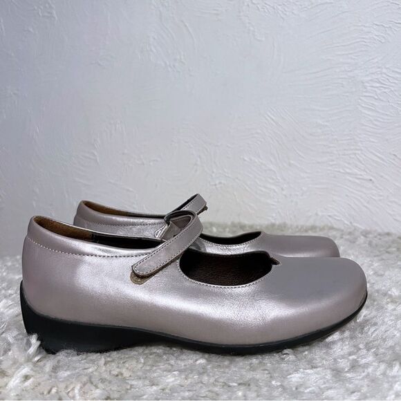 Wolky  Mary Janes Heels  Hook & Loop EUR 37 US 6-6.5 No Insoles Iridescent - Picture 2 of 9